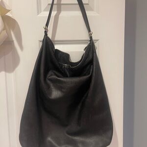 Johnny Farah New York Elegant Black Leather Shoulder Bag